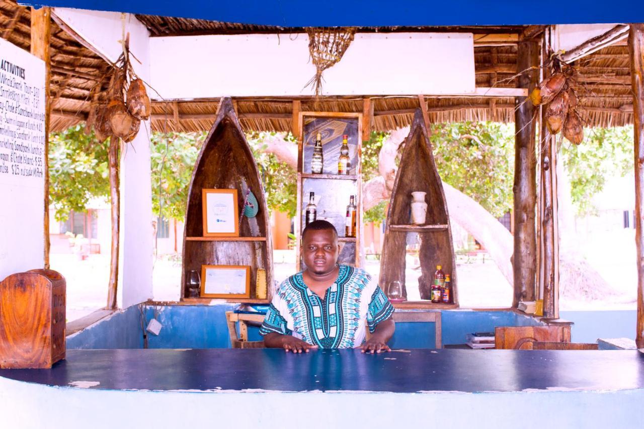Afro Whale Shark Safari Bed & Breakfast Kilindoni Eksteriør bilde